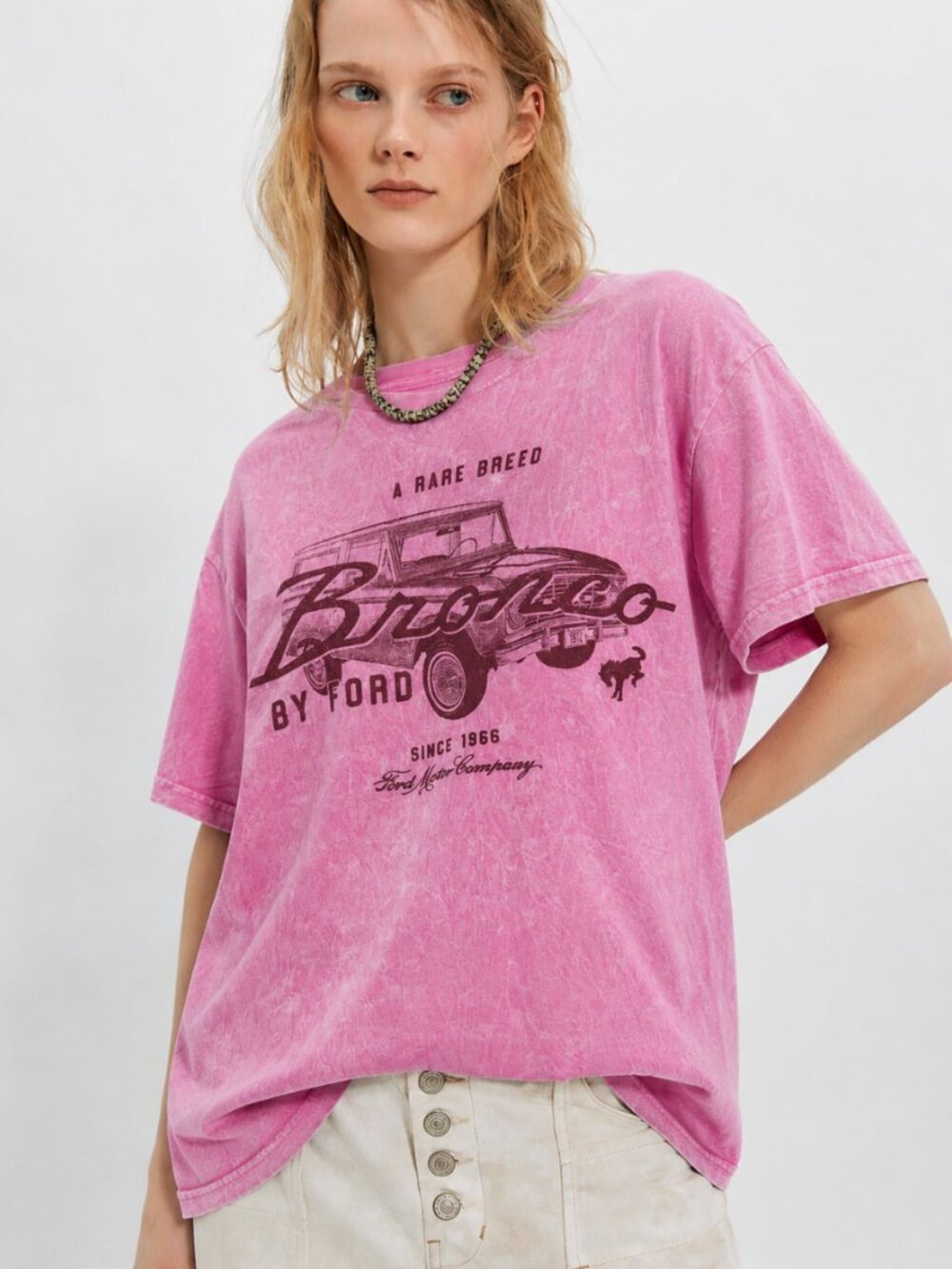 BRONCO MINERAL WASH RELAXED TEE